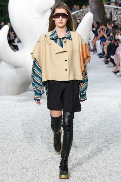 Look 22